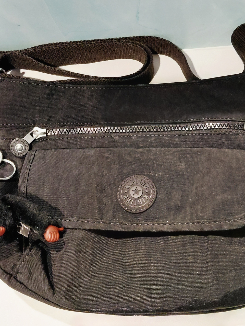 Kipling Black Canvas Crossbody Messenger Adjustable Strap Lots Of Pockets